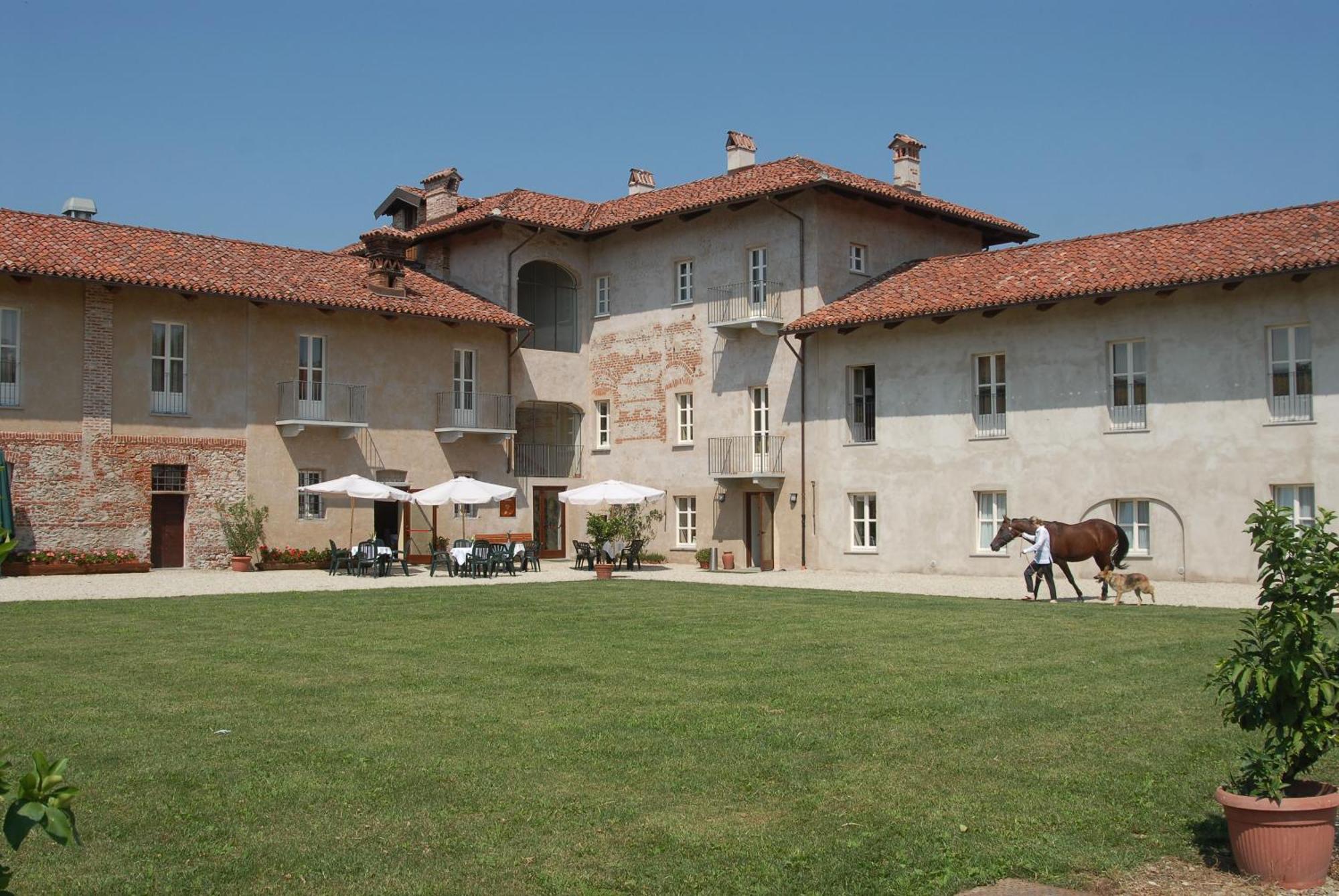 Hotel Antico Podere Propano Салуццо Экстерьер фото