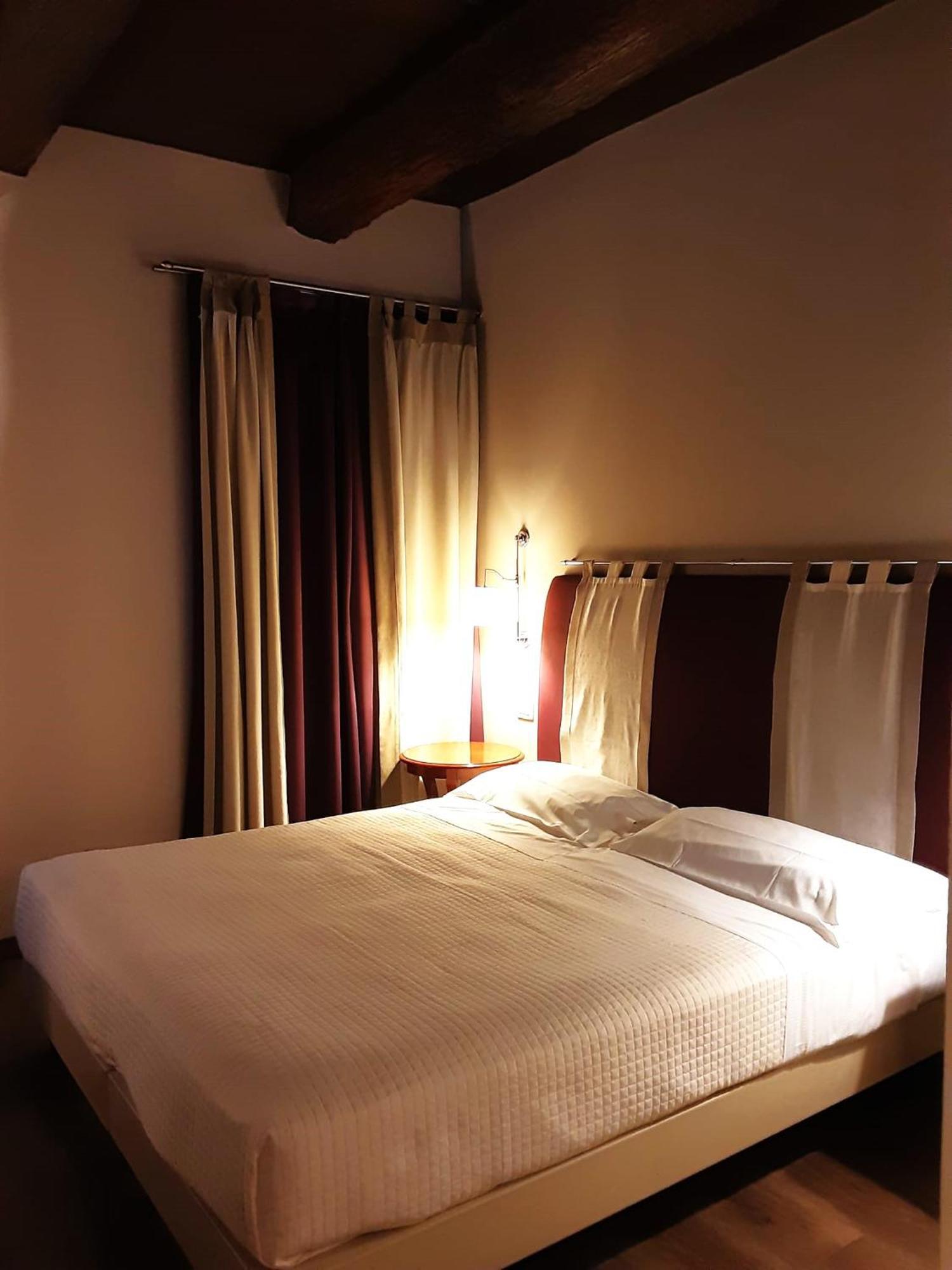 Hotel Antico Podere Propano Салуццо Экстерьер фото
