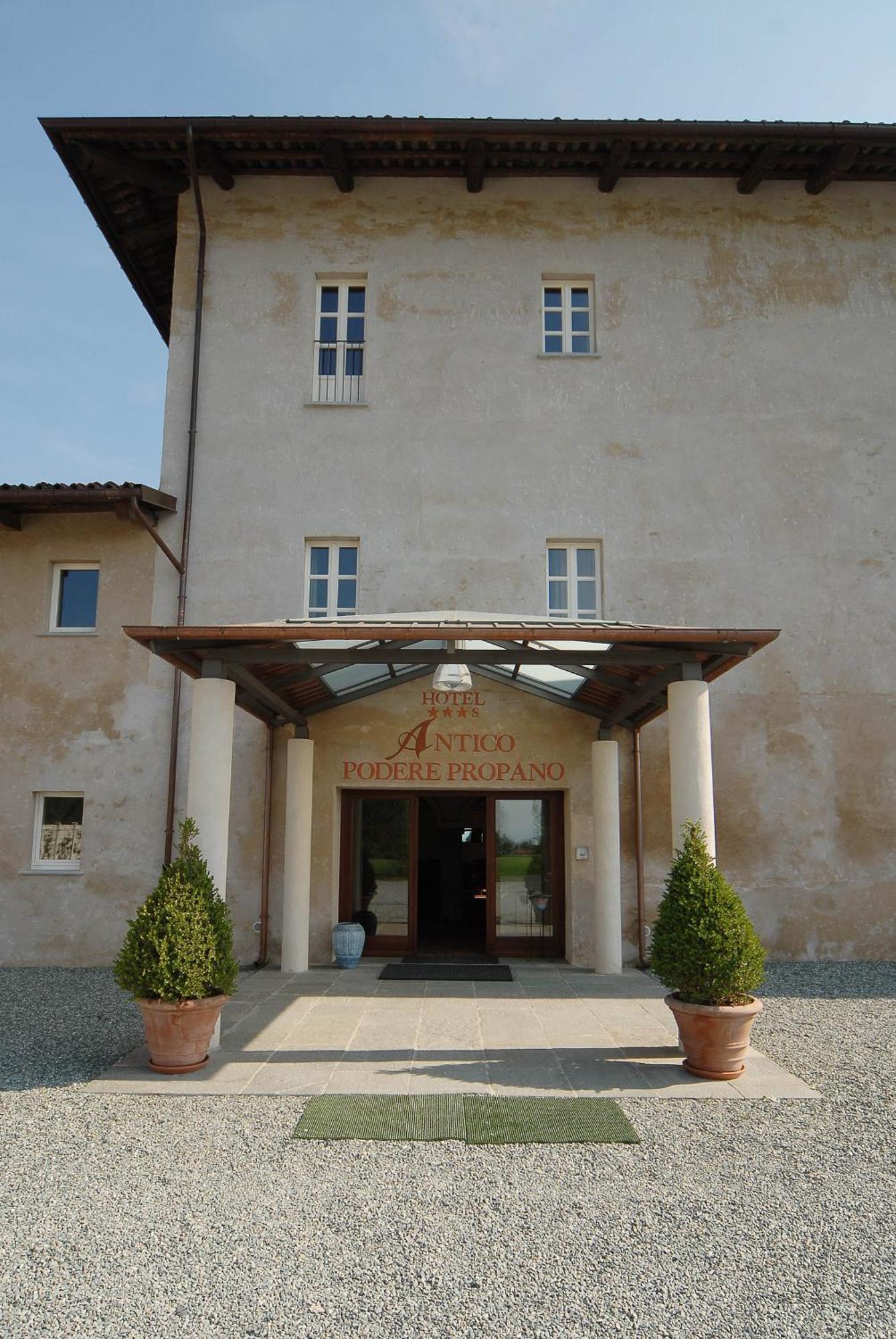 Hotel Antico Podere Propano Салуццо Экстерьер фото