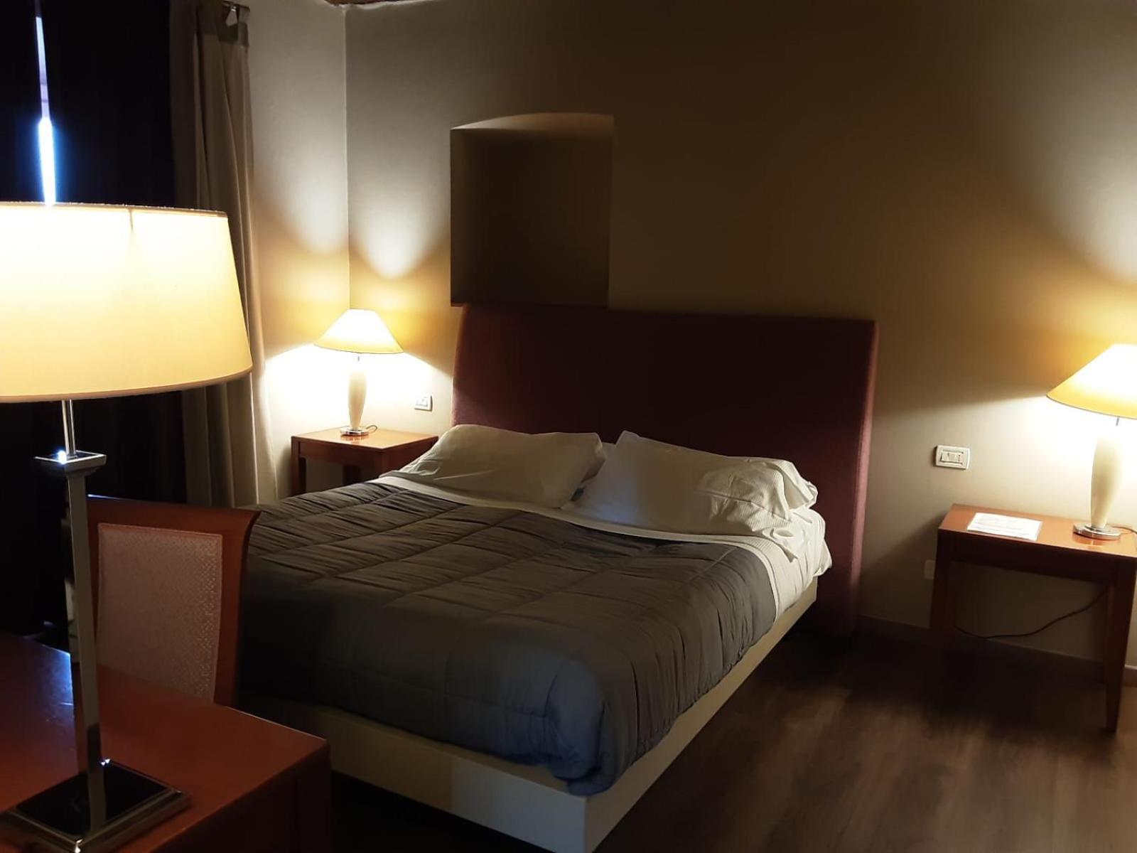 Hotel Antico Podere Propano Салуццо Экстерьер фото